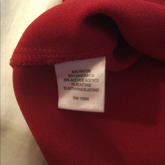 Worth Firecracker Red Crepe V-Neck Tunic - Picture 4 of 9